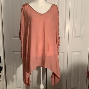 New York & Company poncho beach coverup in mauve/coral color. Size L/XL